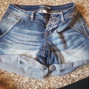 Maurices cuffed jean shorts